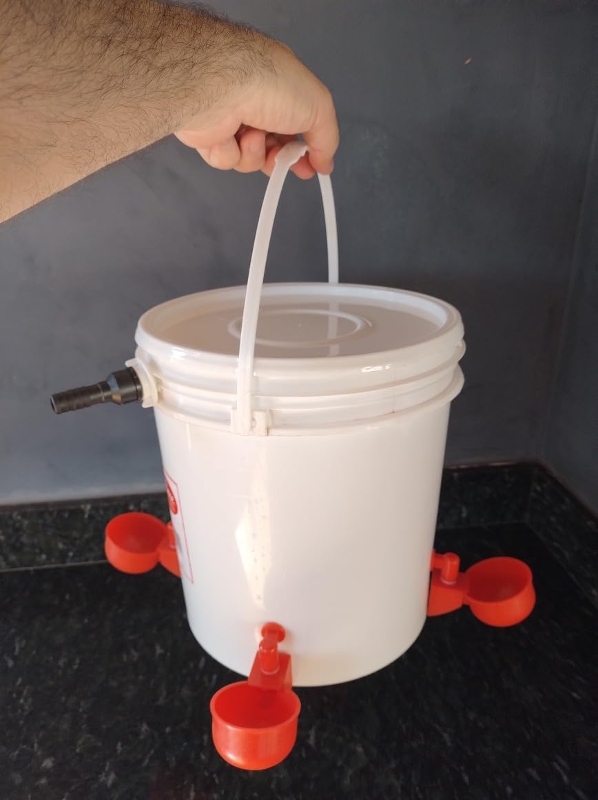 Bebedouro Pet Com Boia Mais 4 Copinhos autmáticos Para Aves Galinha Codorna e Outros