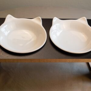 Comedouro duplo inclinado elevado para Gatos Gigantes Maine Coon MDF 15 mm e Porcelana (Preto)